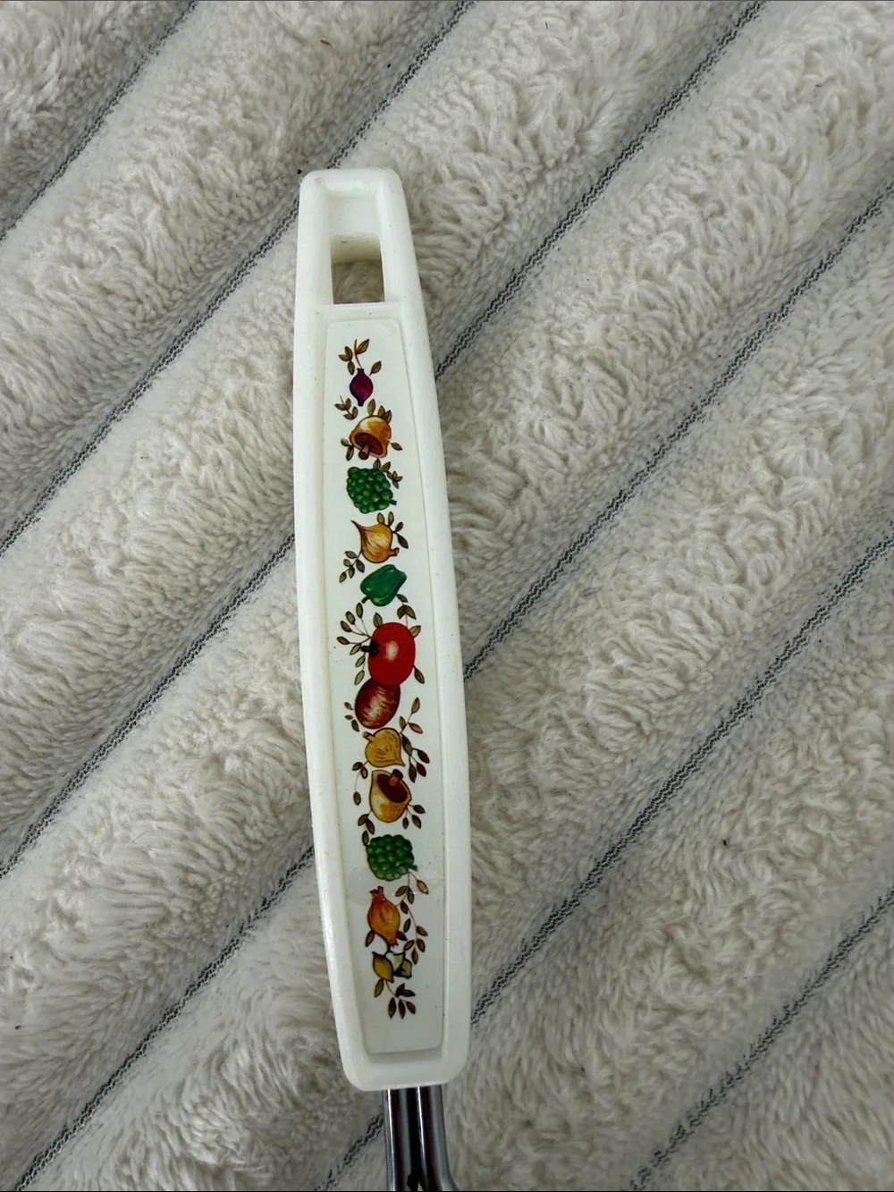 Vintage 70s Ecko “Spice Of Life” Floral Handle Potato Masher